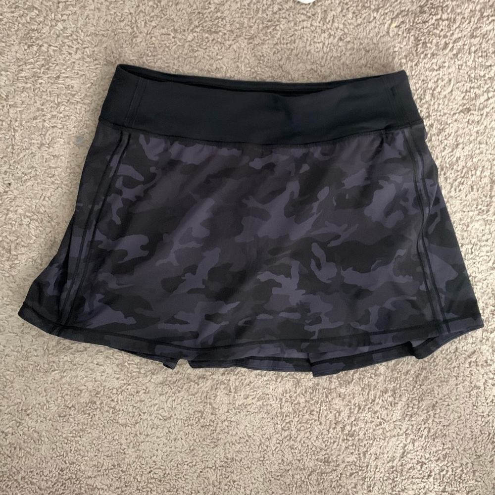 NWOT Lululemon Pace Rival Camo Skirt